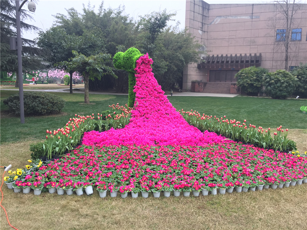 成都仿真绿植造型雕塑案例，广汉三星堆植物绿雕 (4)