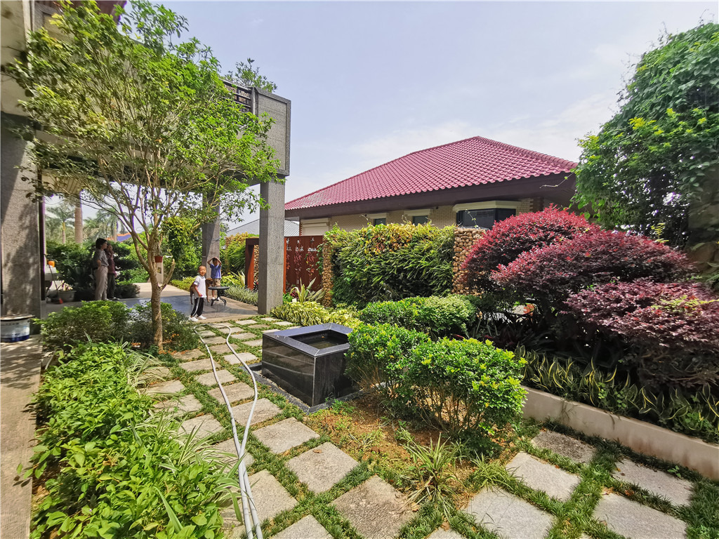珠海别墅垂直绿化植物墙，聚龙溪山庄