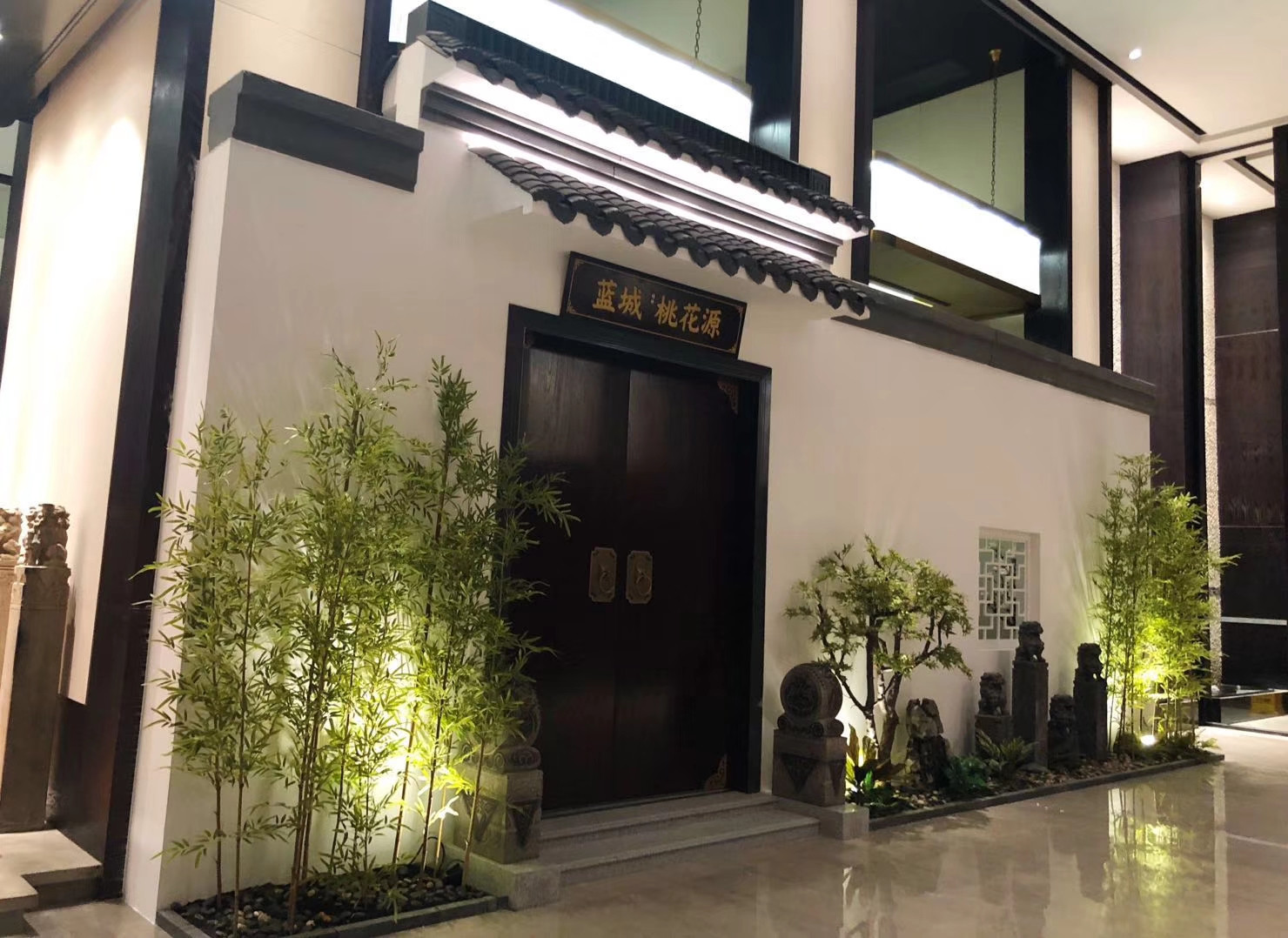 垂直绿化庭院布局设计，立体绿化墙施工技巧与步骤